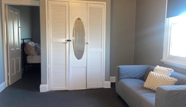 Experience the convenience of a cosy cottage, situated in the heart of Bathurst.