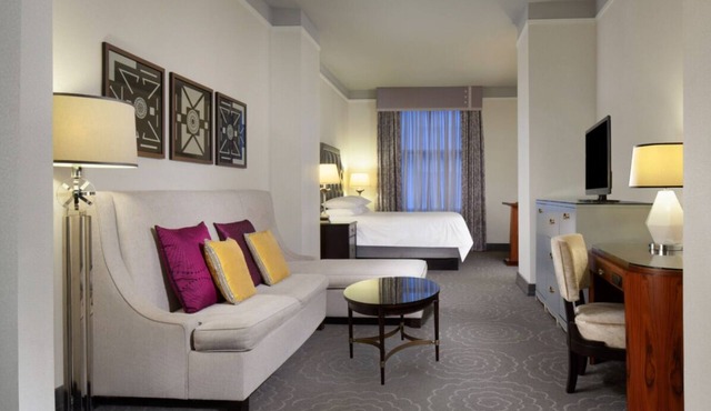 Experience the Heart of Chicago from a Cozy Suite