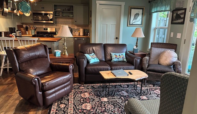 Experience the Magic at our Luxury 2 Bdrm, w/Majestic Blue Ridge Mountain Views