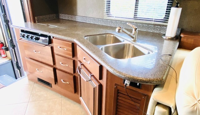 Experience THE RV Life
