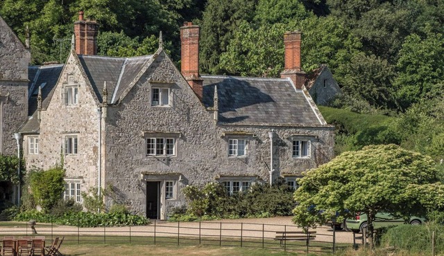 Experience this 7-bedroom, self-contained wing of a magnificent Jacobean manor