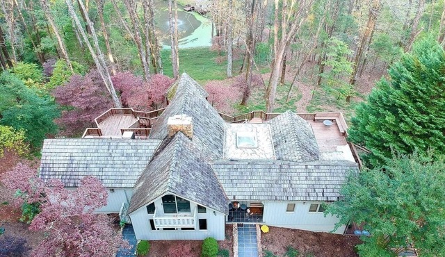Experience Timeless Sophistication right in the Heart of Charlottesville!
