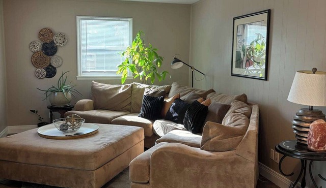 Experience upscale comfort at this luxury modern stay in Indianapolis. With over 2,000 sqft of stylish living space, this rental offers spacious rooms, sleek design, and quick access to downtown attractions and major highways.