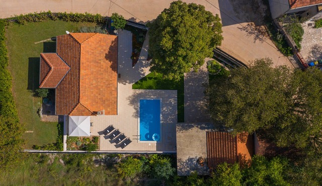 Experience VILLAGE LIFE - Jokini dvori with pool, fully fenced