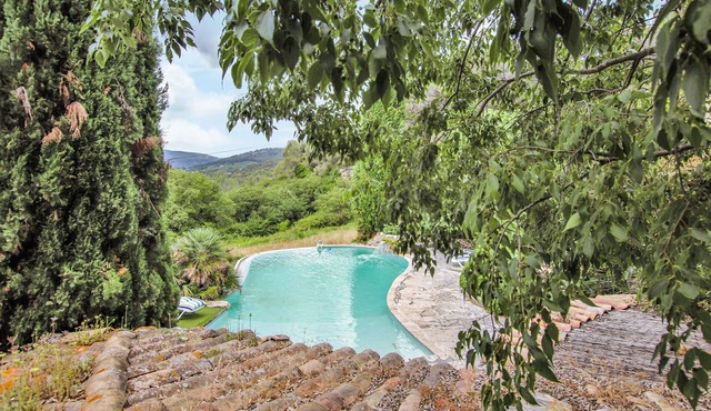 Experiences, relaxation, sun and beach Welcome to Entrechaux.