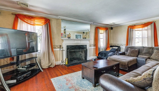 Explore Boston & See the World Cup: Home w/Deck