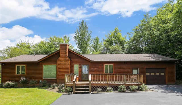 Explore Canaan Valley from Ski Hive!