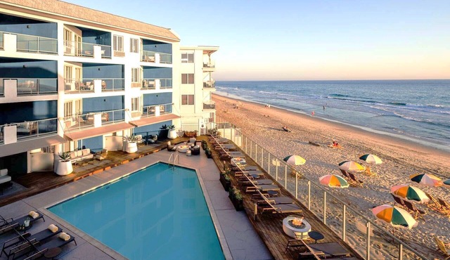 Explore Carlsbad Coastal! 4 Spacious Units, Outdoor Pool, Beachfront Property!