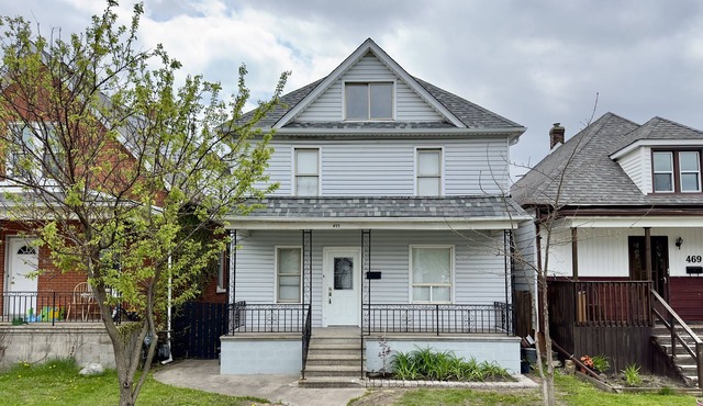 Explore Windsor - Private Getaway in the Core