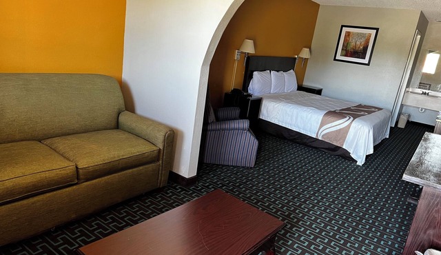 Express Inn & Suites