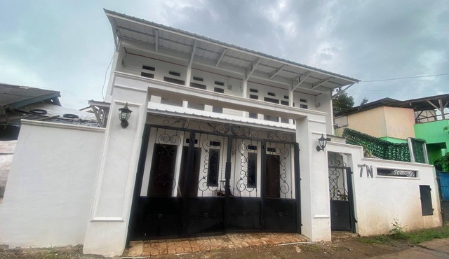EXPRESS O 92147 Nia Residence