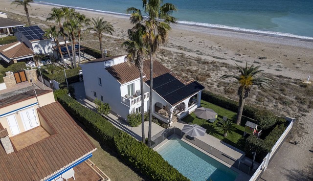 Exquisita Villa Frente al Mar