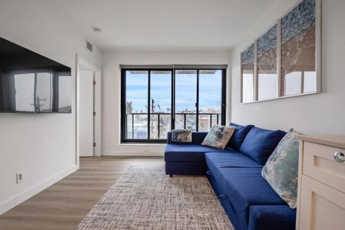 Exquisite 2 Bed Condo near DT Core WFree Parking