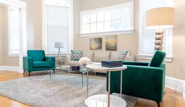 Exquisite 3 Bdrm 2 Bath near Eden Park