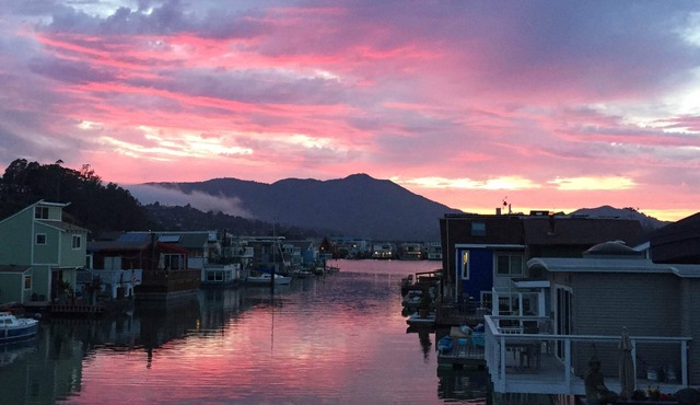 Exquisite 3-bedroom 3-bath 3-deck floating home in Sausalito