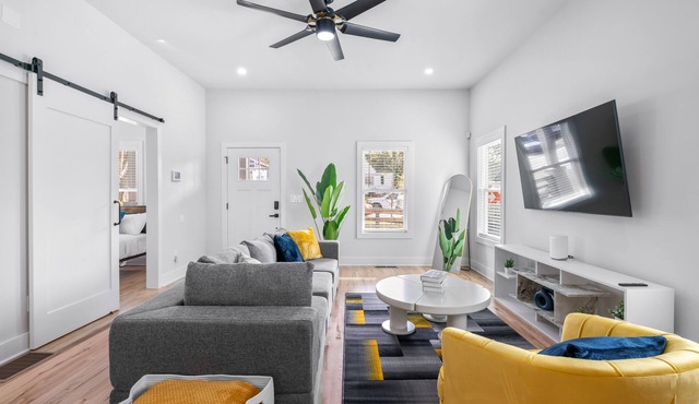 Exquisite 4-Bedroom Luxury Home Near Downtown Atlanta: NO CLEANING FEES