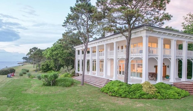 Exquisite 4 bedroom, 3 and a half bath Georgian Estate Home on the Beach!