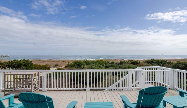 Exquisite 4000 sq ft Oceanfront Home
