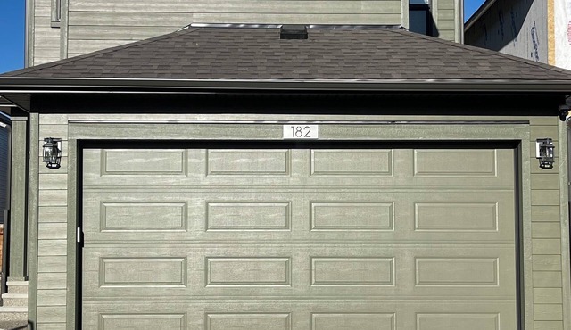 Exquisite 4BR & 3 Baths modern 2000sqft Home