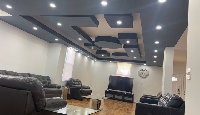 Exquisite and Cozy Home -nDown Town -nA short distance from BWI Airport