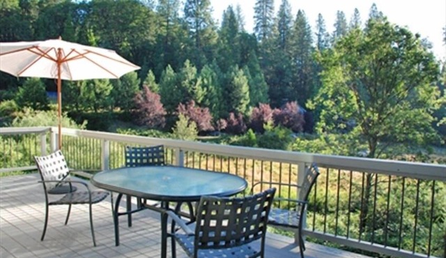 Exquisite Architectural Home in Rural Setting, Walking Distance to town