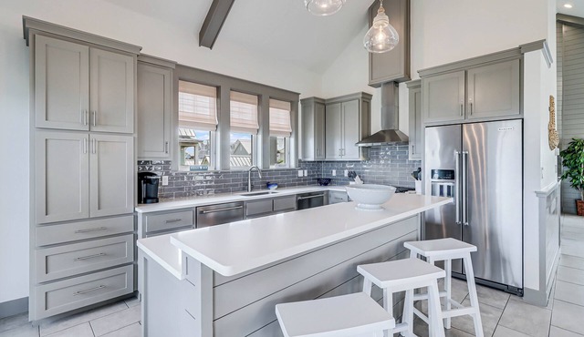 Exquisite Beach Home w/Wrap-Around Balcony + Cinnamon Shore Amenities