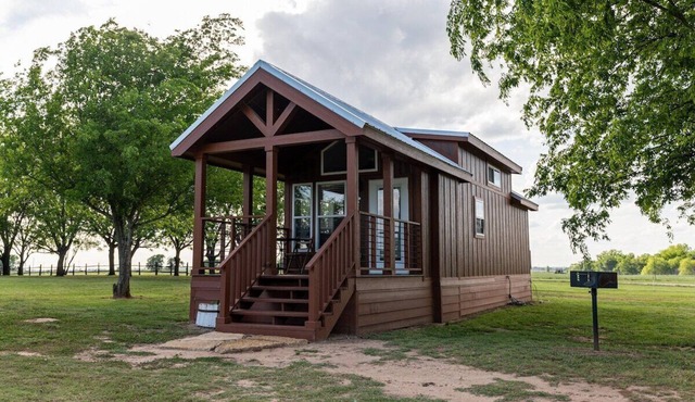 Exquisite Cabin, Enchanting Sunrises and Safari