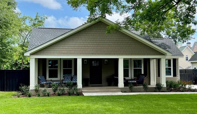 Exquisite furnished rental in Downtown Aiken!