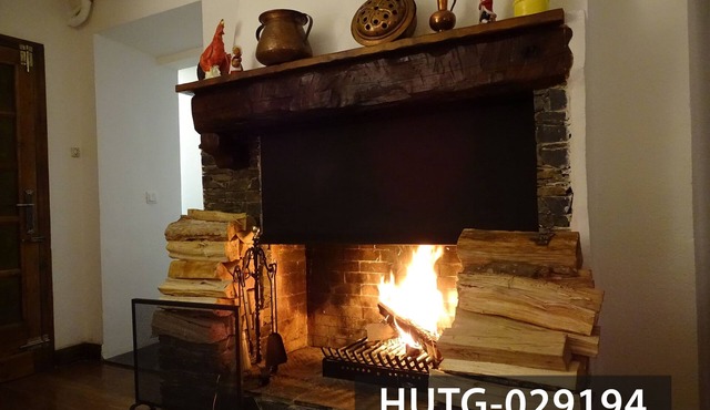 Exquisite high mountain duplex in the town centre of Llívia