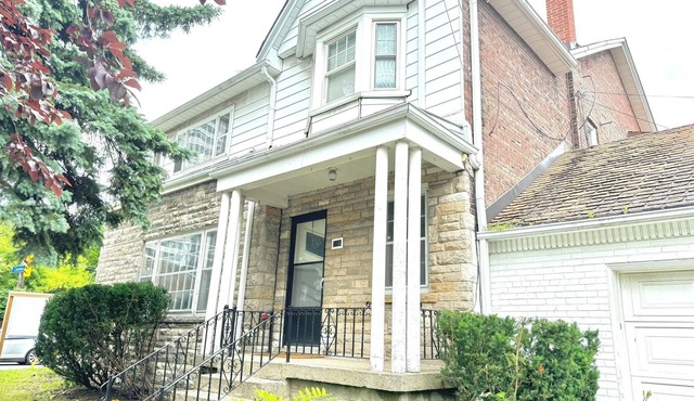*Exquisite Home in Prime Forest Hill*