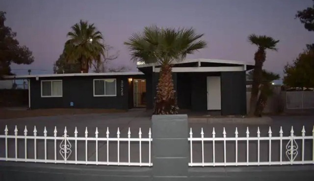 Exquisite Home Near Downtown & Iconic Strip - Your Perfect Mid-Term Rental!