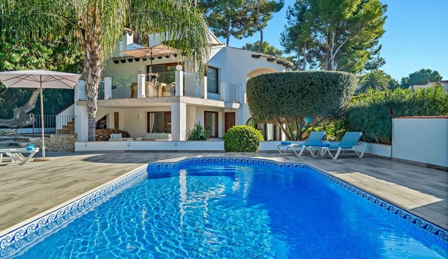 Exquisite Private Villa ~ Heated Pool ~ 3 bedrooms, 3 bathrooms ~ MORAIRA
