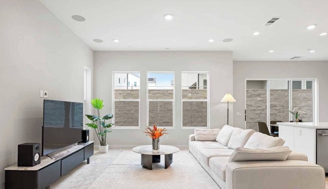 Exquisite Retreat on Pin Ln #41790