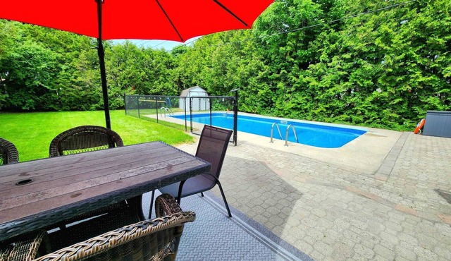 Exquisite summer retreat with heated pool