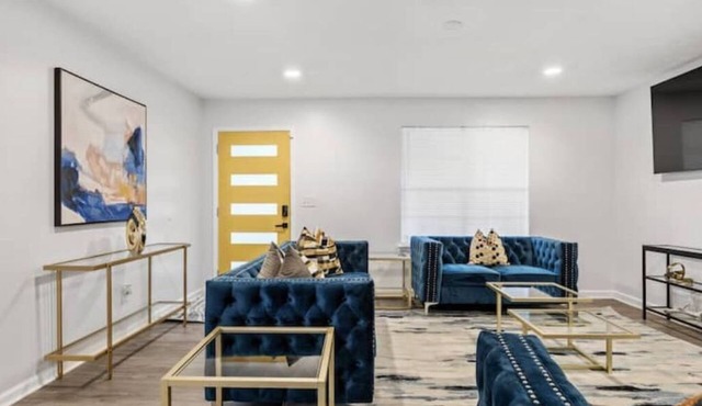 Exquisite VRBO near Atlanta airport. Let me be your favorite host!