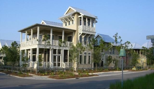 EXQUISITE WATERCOLOR CARRIAGE HOUSE! SLEEPS 2-4-COME TO THE BEACH & ENJOY 30A!