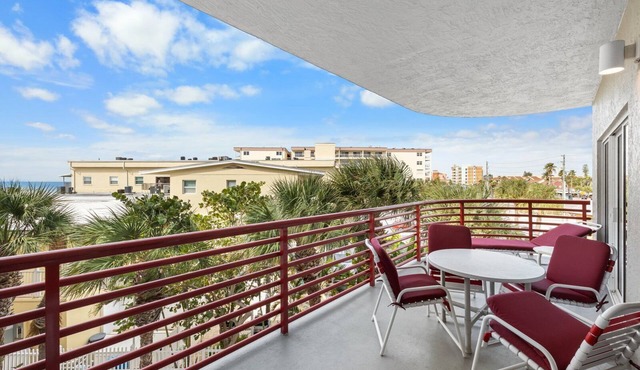 Exquisitely Decorated-Beach Views Crimson #205