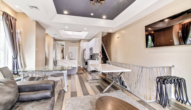 Exquisitely Designed Gem! Roof Deck+Patio