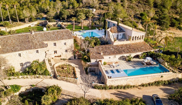 Exquisitely renovated 2500sqm Typical Catalan Villa in the heart of Natural Park