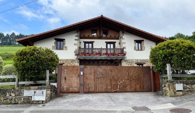 EXTEKONE-A Mountain apartment (pet friendly)