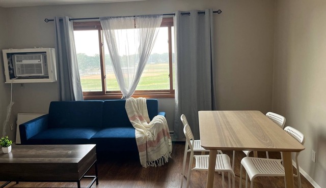 Extended Stay 2 Bedroom Apt near MOA MSP - Main level