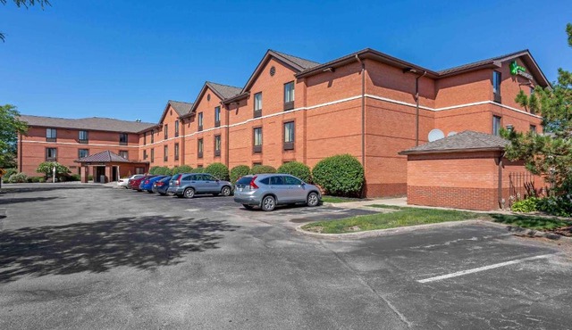 Extended Stay America Suites - Cleveland - Middleburg Heights
