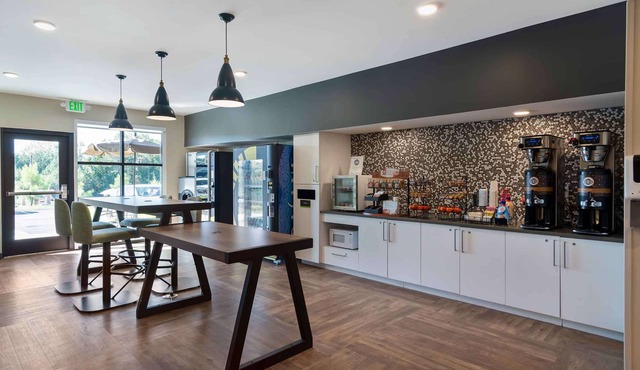 Extended Stay America Premier Suites Atlanta Newnan