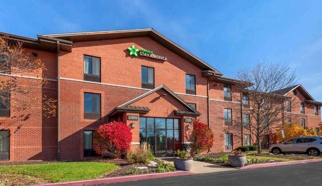 Extended Stay America Select Suites - Rockford - State Street