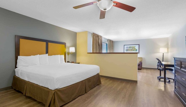 Extended Stay America Select Suites Chicago O'Hare