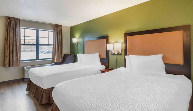 Extended Stay America Suites Chicago Woodfield Mall