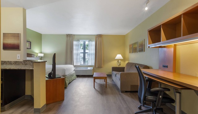 Extended Stay America Suites Atlanta Norcross Peachtree Corn