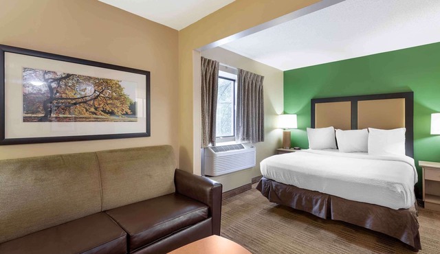 Extended Stay America Suites Cleveland Westlake