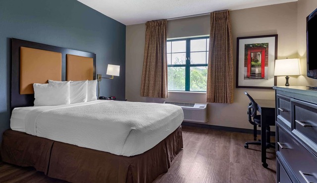 Extended Stay America Suites Edison Raritan Center