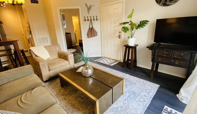 Extended Stay ATX Condo Close to Everything! 🏙